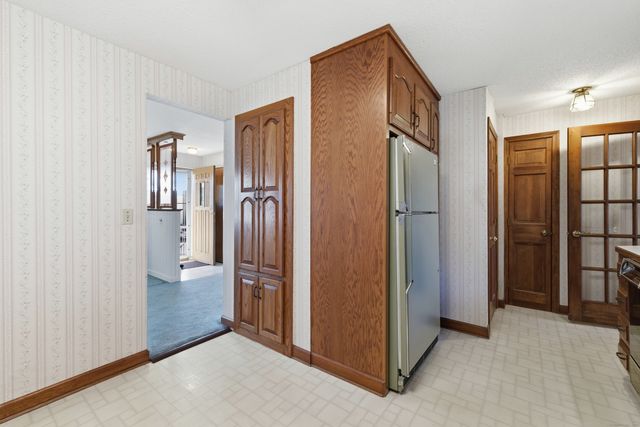 43 Burnham Drive, West Hartford, CT 06110