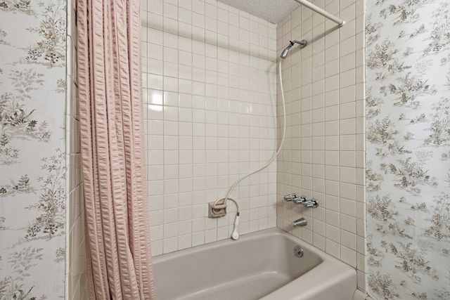 43 Burnham Drive, West Hartford, CT 06110