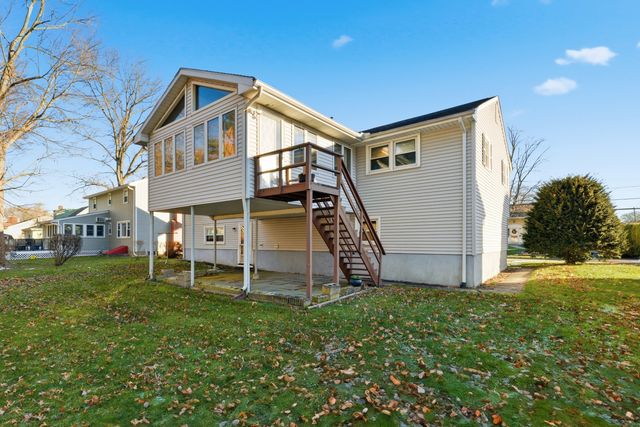 43 Burnham Drive, West Hartford, CT 06110