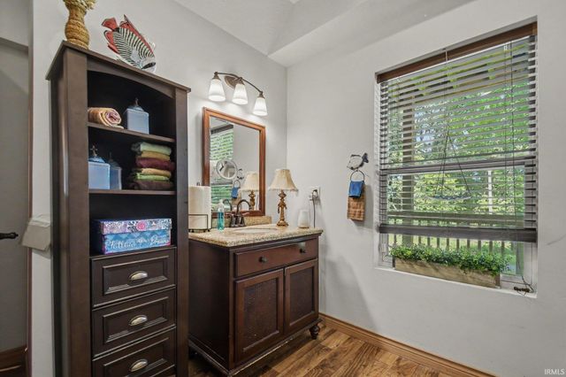 55750 County Road 33, Middlebury, IN 46540