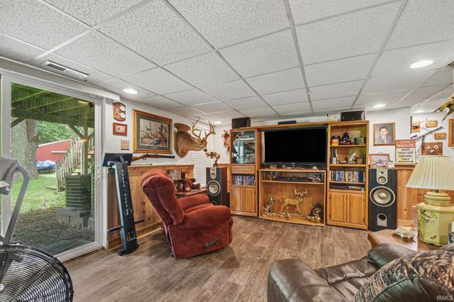 55750 County Road 33, Middlebury, IN 46540