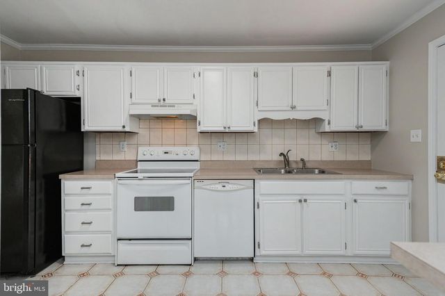 1525 LAKEWOOD DR, Woodbridge, VA 22192