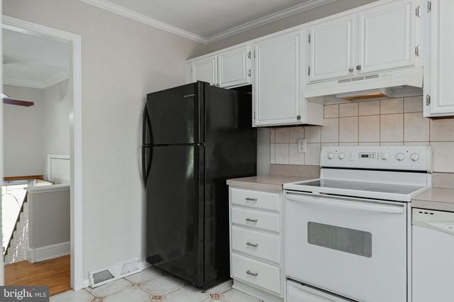 1525 LAKEWOOD DR, Woodbridge, VA 22192