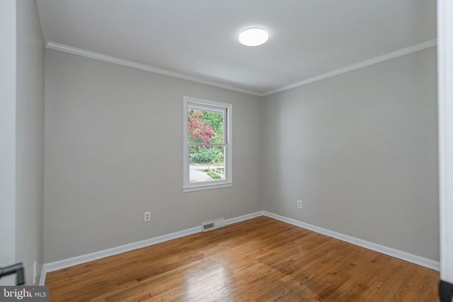 1525 LAKEWOOD DR, Woodbridge, VA 22192