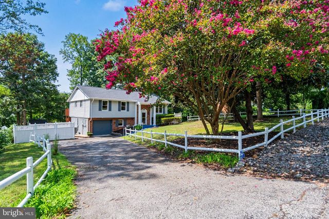 1525 LAKEWOOD DR, Woodbridge, VA 22192