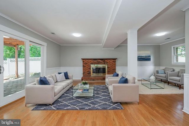 1525 LAKEWOOD DR, Woodbridge, VA 22192