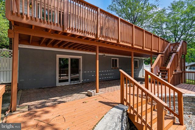 1525 LAKEWOOD DR, Woodbridge, VA 22192