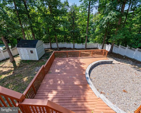 1525 LAKEWOOD DR, Woodbridge, VA 22192