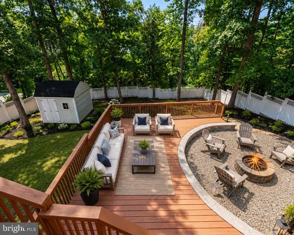 1525 LAKEWOOD DR, Woodbridge, VA 22192