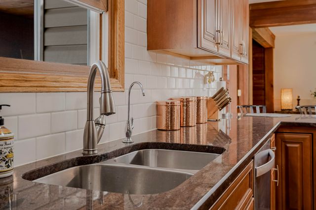1184 Winterhaven Lane, Crown Point, IN 46307