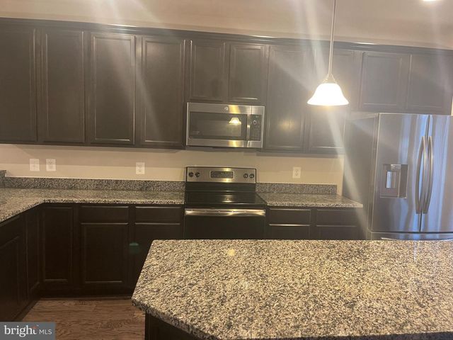 105 PINTANGLE CT, Stephenson, VA 22656