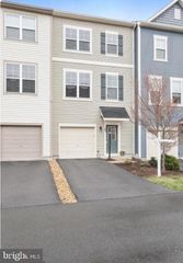 105 PINTANGLE CT, Stephenson, VA 22656