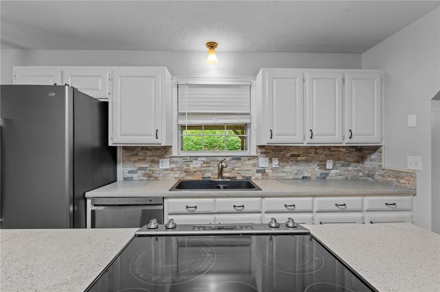 302 Tamarind Street, Harrison, AR 72601