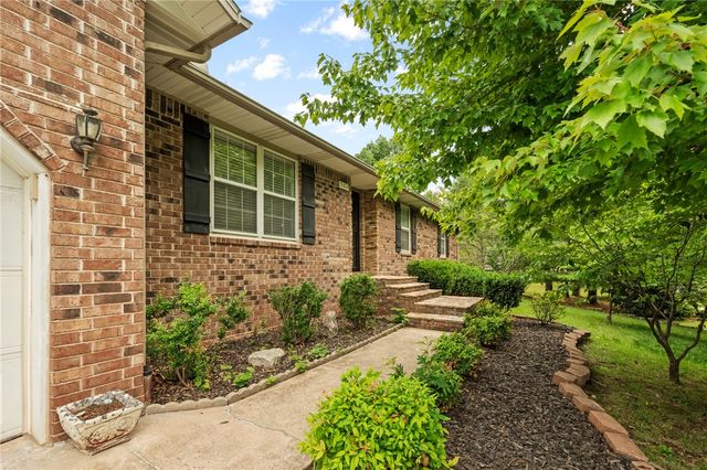 302 Tamarind Street, Harrison, AR 72601