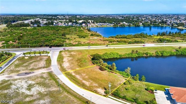 1483 SW 6th TER, Cape Coral, FL 33991