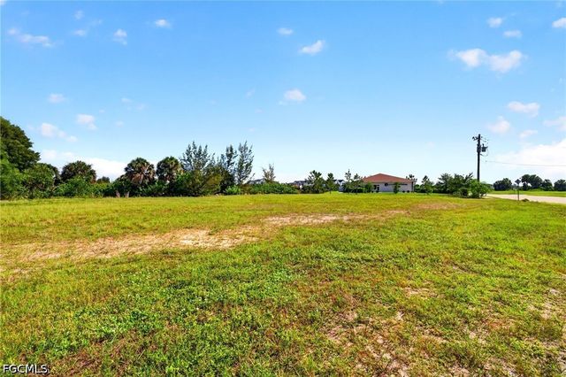 1483 SW 6th TER, Cape Coral, FL 33991