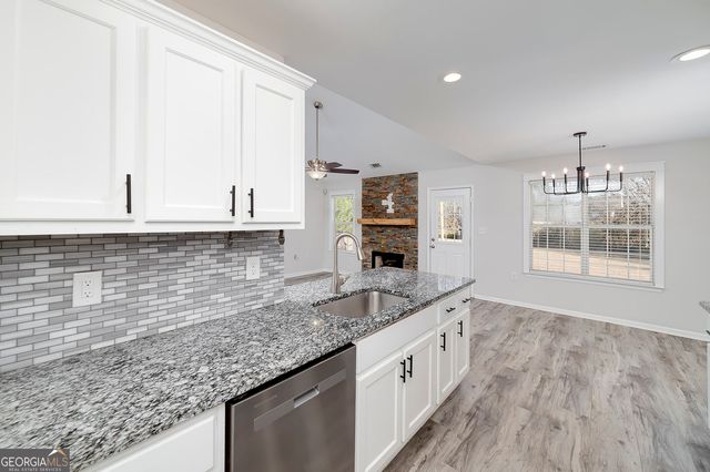 524 Leguin Mill Road, Locust Grove, GA 30248