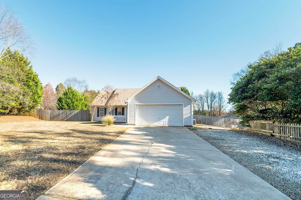 524 Leguin Mill Road, Locust Grove, GA 30248