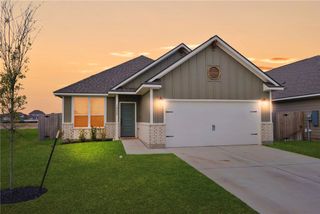 1905 Stubbs Drive, Bryan, TX 77807