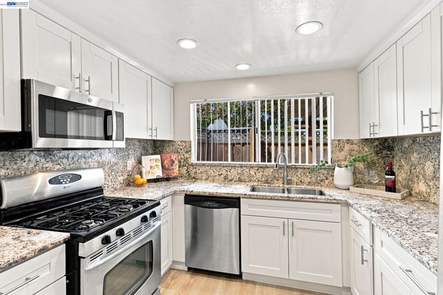 1371 Cherrywood Sq, San Jose, CA 95117