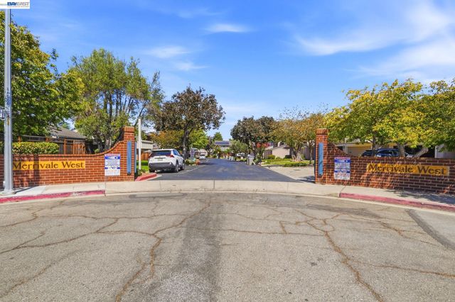 1371 Cherrywood Sq, San Jose, CA 95117