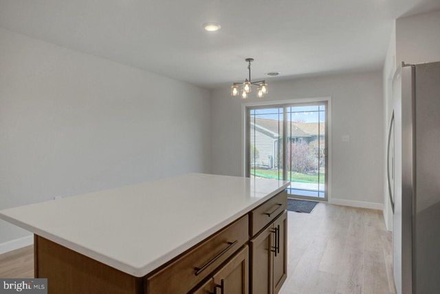 6338 PENN NATIONAL DR, Fayetteville, PA 17222