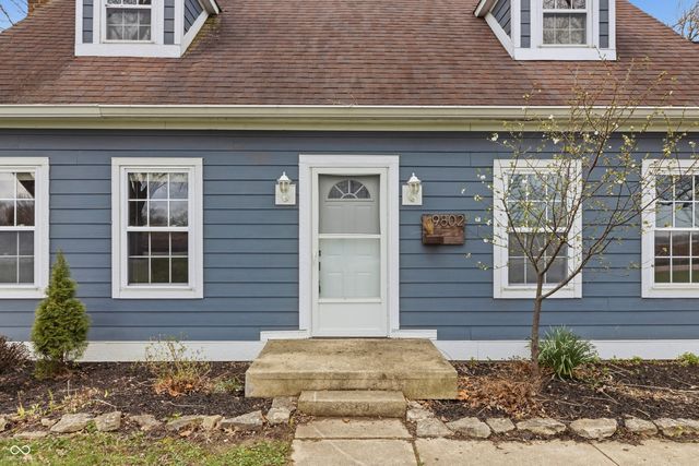 9802 Hamilton Hills Lane, Fishers, IN 46038