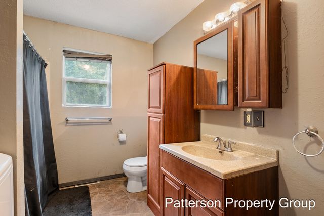 277 E Baker Street, Twin Lake, MI 49457