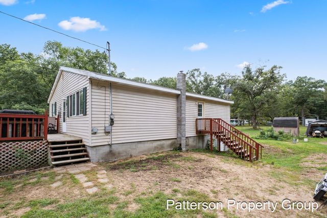 277 E Baker Street, Twin Lake, MI 49457