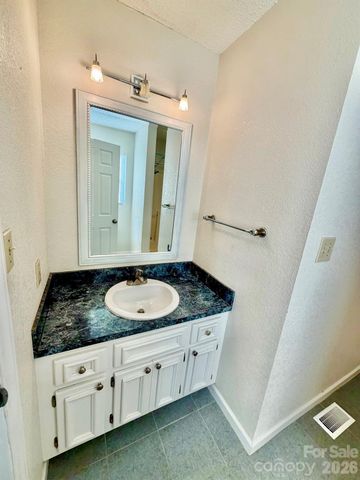 15 Luther Stafford Avenue, Taylorsville, NC 28681