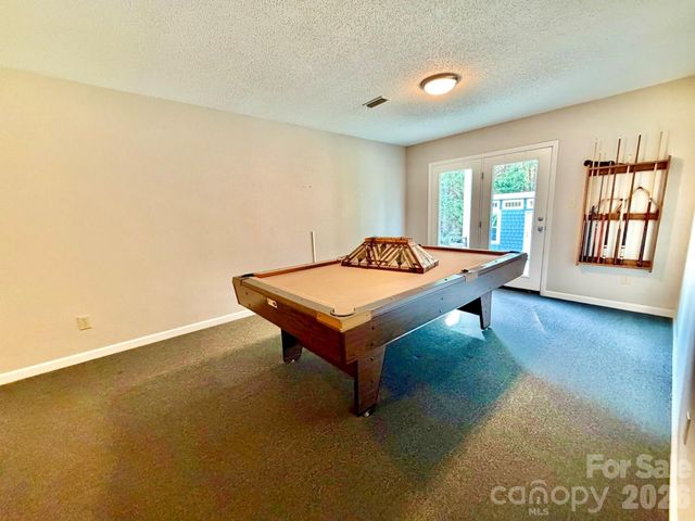 15 Luther Stafford Avenue, Taylorsville, NC 28681