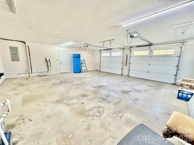 15 Luther Stafford Avenue, Taylorsville, NC 28681