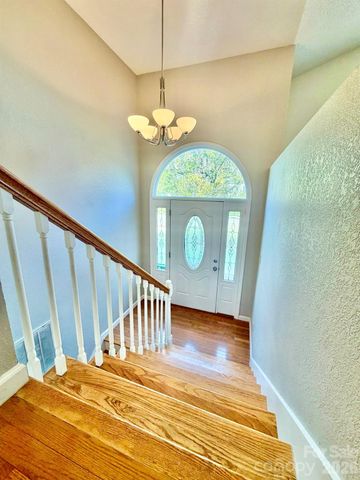 15 Luther Stafford Avenue, Taylorsville, NC 28681