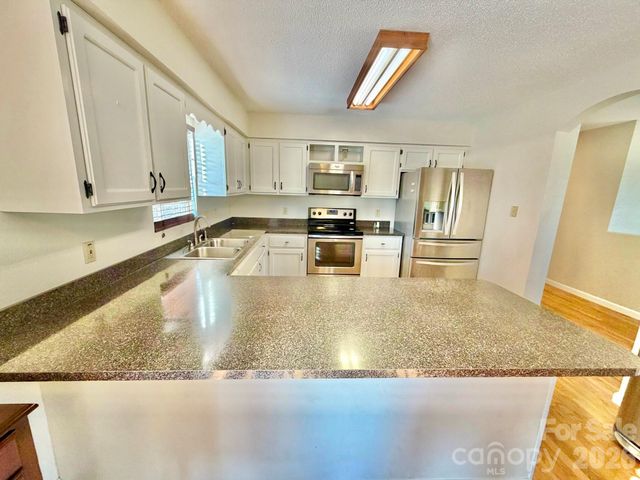 15 Luther Stafford Avenue, Taylorsville, NC 28681