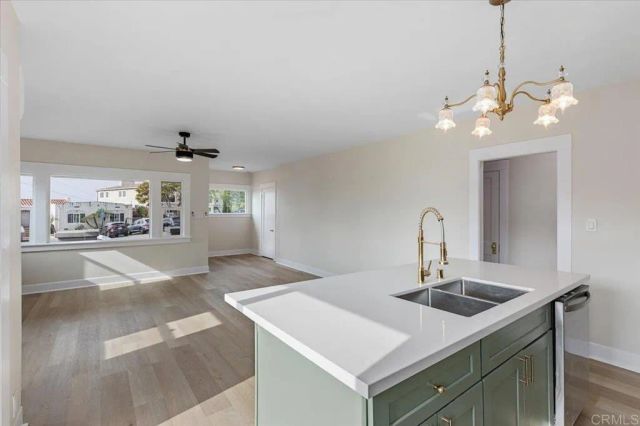 2453 Curlew St, San Diego, CA 92102