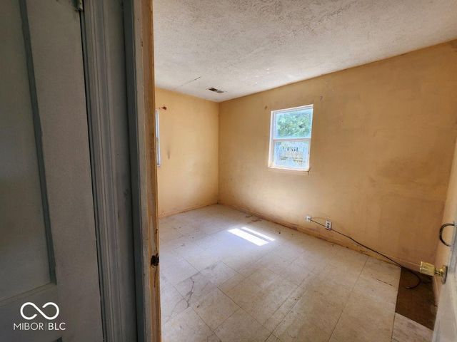 2228 N Moreland Avenue, Indianapolis, IN 46222