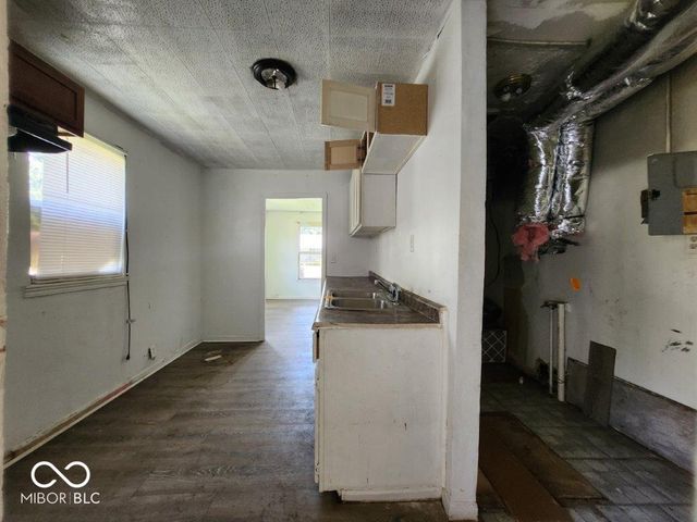 2228 N Moreland Avenue, Indianapolis, IN 46222