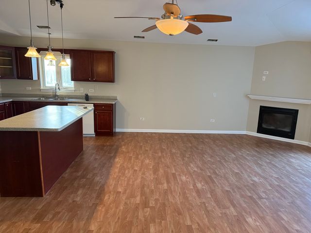 5119 159th Street 3NW, Oak Forest, IL 60452