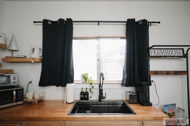 140 Redwood Road, Salmon, ID 83467