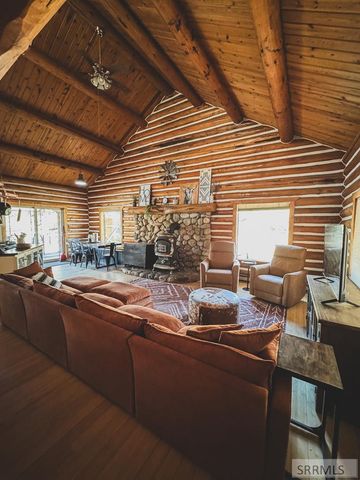 140 Redwood Road, Salmon, ID 83467