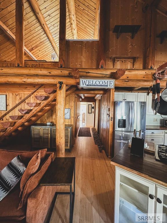 Image 9 of property listing at 140 Redwood Road, Salmon, ID 83467