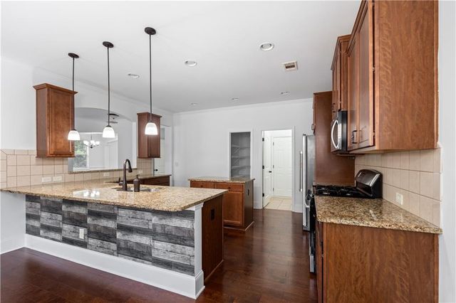 2080 Redbarn Court, Cumming, GA 30040
