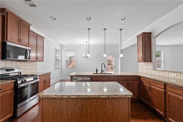 2080 Redbarn Court, Cumming, GA 30040