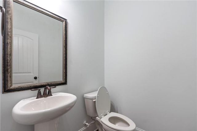 2080 Redbarn Court, Cumming, GA 30040