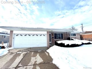32851 Rugby Drive, Warren, MI 48088