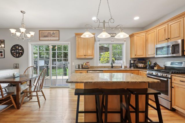27 Lindbergh Lane, New City, NY 10956