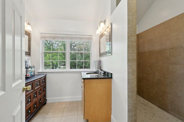 27 Lindbergh Lane, New City, NY 10956