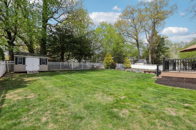 27 Lindbergh Lane, New City, NY 10956