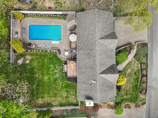 27 Lindbergh Lane, New City, NY 10956