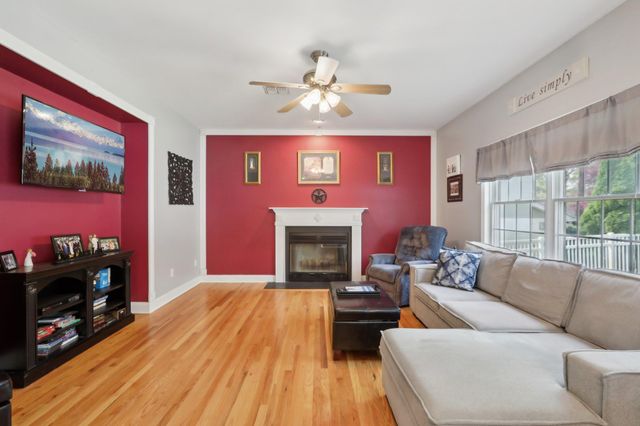 27 Lindbergh Lane, New City, NY 10956
